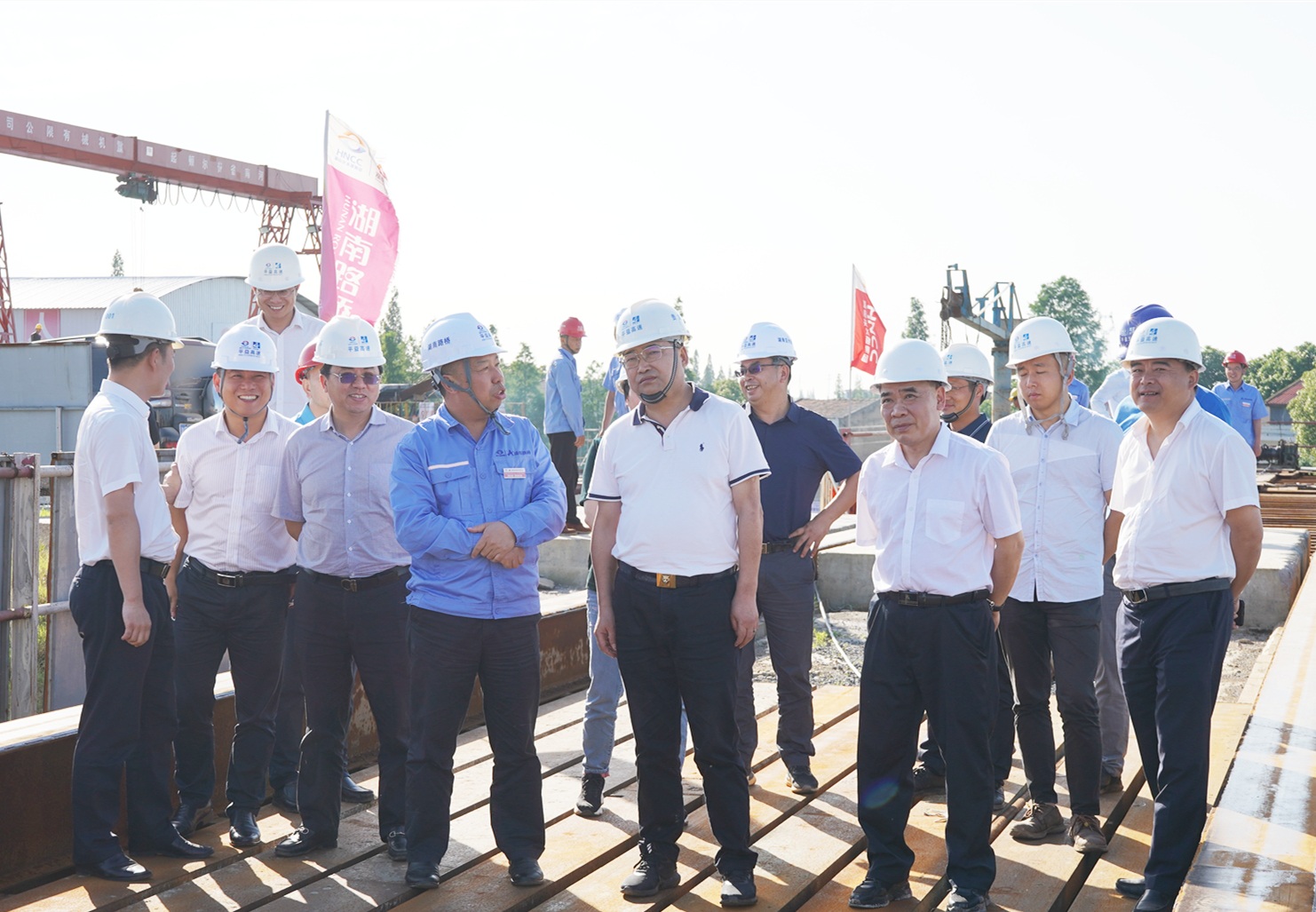 20210707252424.jpg 3方聯(lián)民到平益十六標(biāo)檢查_(kāi)副本.jpg