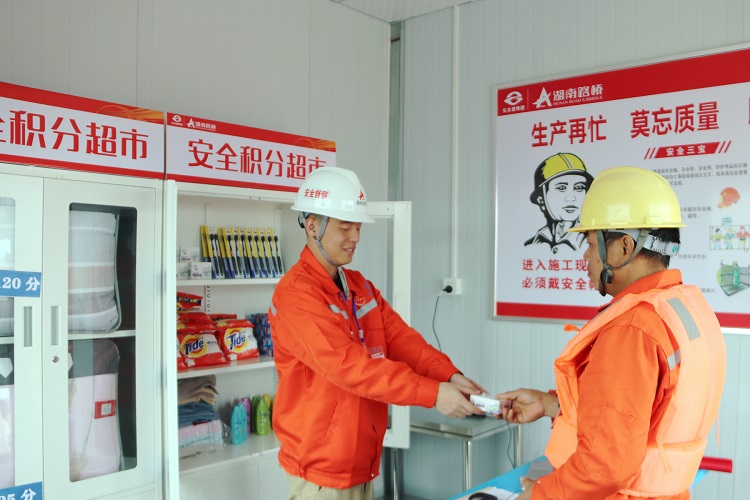 20220401682441.jpg 3.jpg