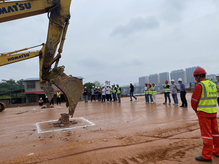 20230926694834.jpg 挖掘機(jī)比賽.jpg