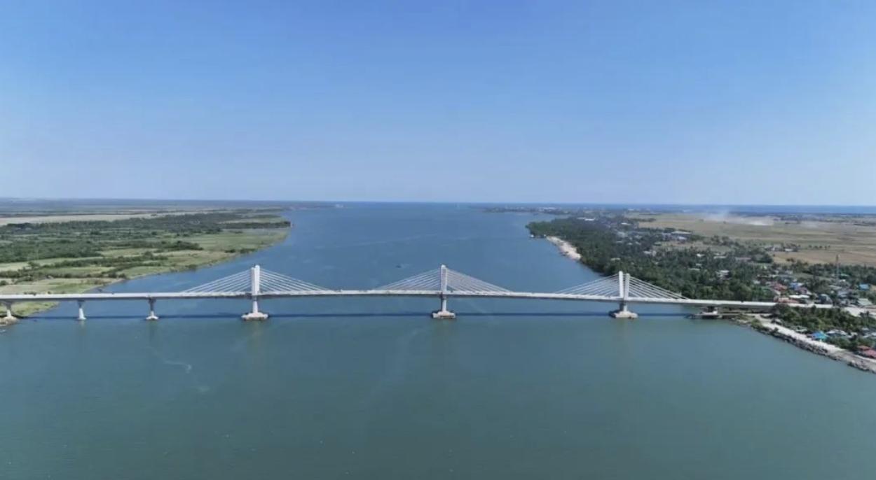 2025年5月16日，菲律賓卡馬拉尼甘大橋順利實現(xiàn)全橋合龍。受訪單位供圖